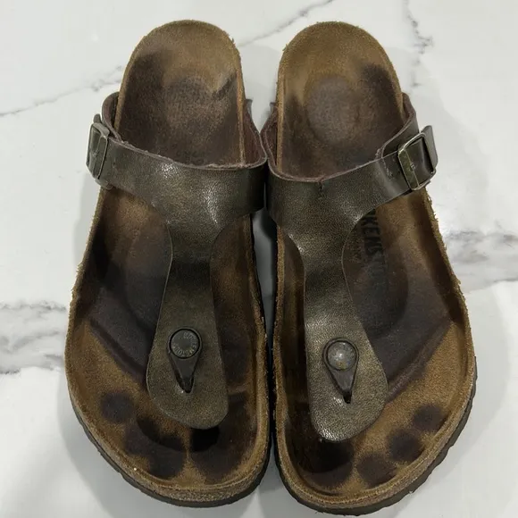 Birkenstock Gizah Women’s Sandals. Size 39