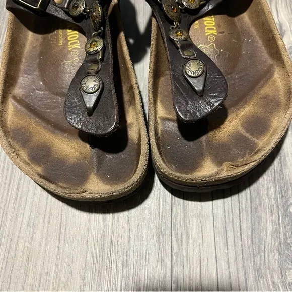 Birkenstock Gizeh Brown Leather Thong Sandals with Chain Medallion