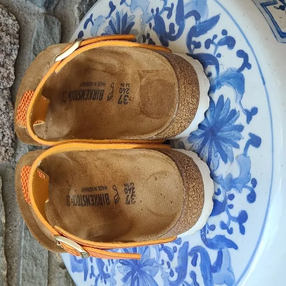 Birkenstock Gizeh shiny snake thong sandals
