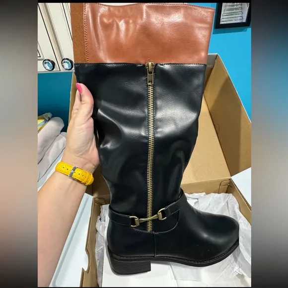 Black and Brown Women’s Wide Calf Boots Cloudwalkers Size 10W New in Box