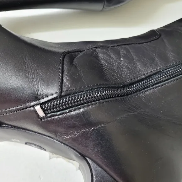 Black leather custom made DUO wide calf boots, 38/ 7.5