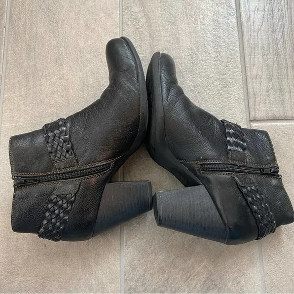 B.O.C. Black Lacey Stacked HeeL Ankle Boots Size 8
