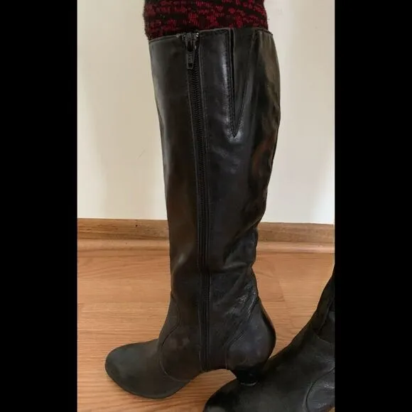 B.O.C. Leather Black knee length boots, great condition, wide calf, size 8.5