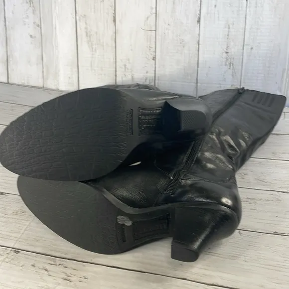 Born Black Leather 2in Heel Knee Boots