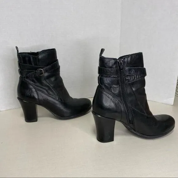 BORN . Black Leather Ankle Boots/Stacked Heel - Size 8.5 - Next to New