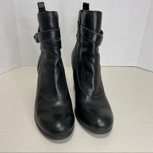 BORN . Black Leather Ankle Boots/Stacked Heel - Size 8.5 - Next to New