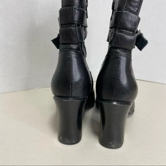 BORN . Black Leather Ankle Boots/Stacked Heel - Size 8.5 - Next to New