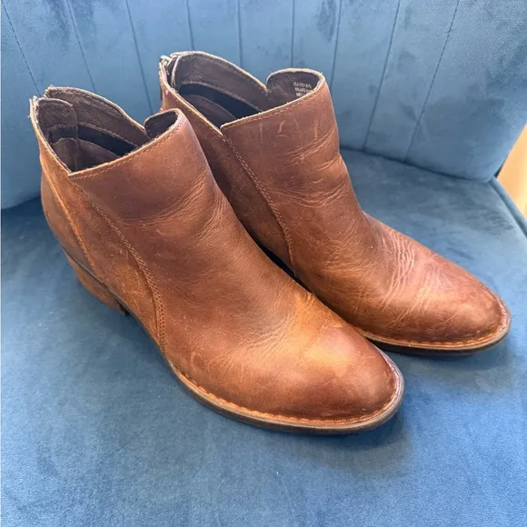 Born Brown Ankle Boots with Rounded Toe and Stacked Heel