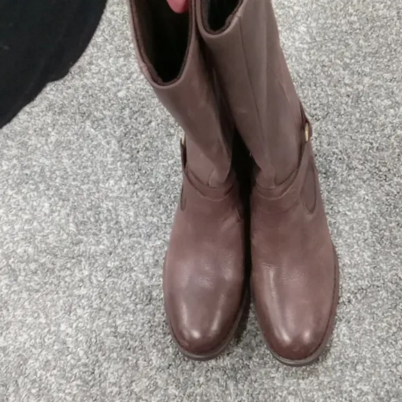 Born Brown Saddler wide calf over the knee Riding Boots Size 8 NWT