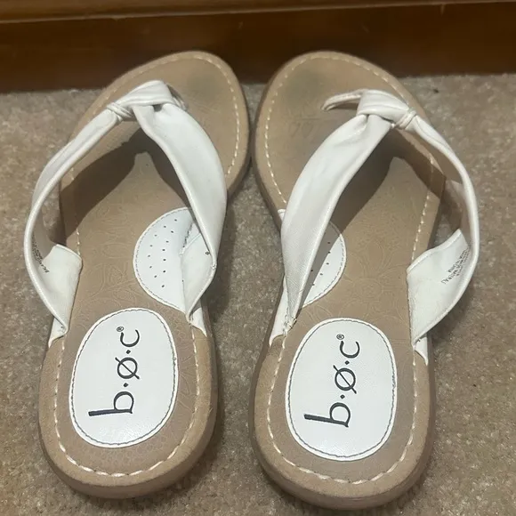 Born‎ Concept Women’s White Thong Sandals Size 9