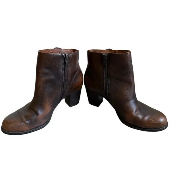 Born Ondine Distressed Leather Buckle  Stacked Heel Western Ankle Boots 7.5