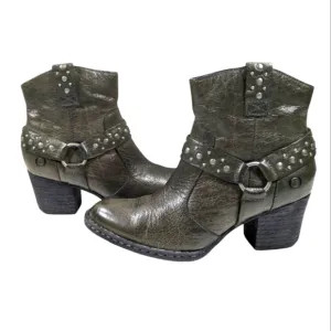 Born Slater Western Studded Harness Boots GUC $169 Size 6.5 M/W   S3139