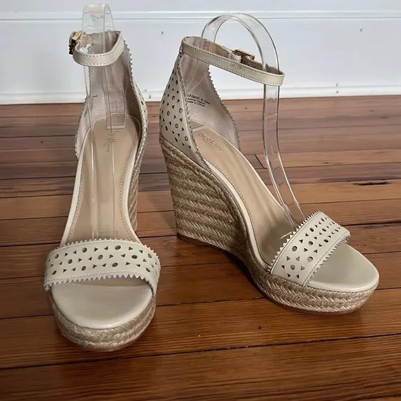 Botkier Jamie Espadrille Wedge Sandals in Cream Leather - Size 9