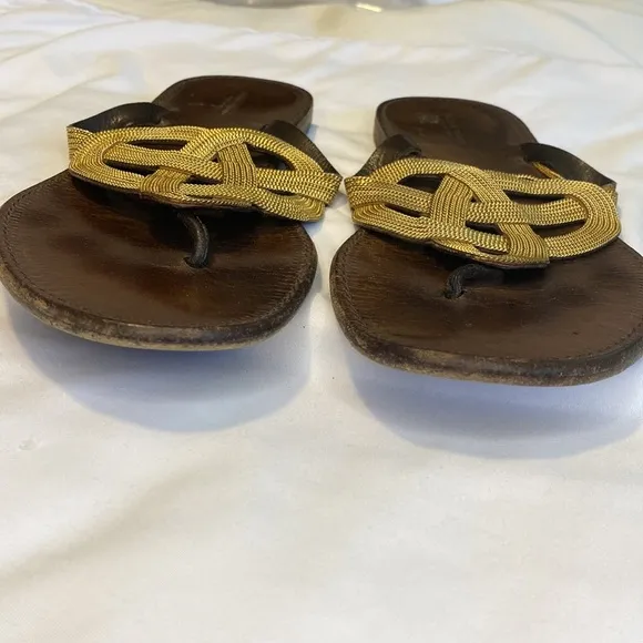 Bottega Veneta Brown Leather Thong Sandals Gold Chain Detail