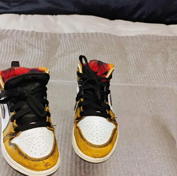 Boy Jordans/Size13c