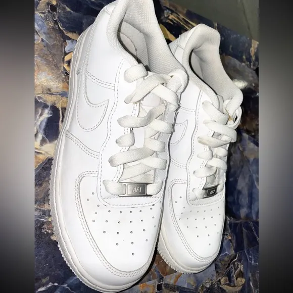 Boys Whit Air Forces