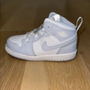 Brand New Jordan 1 mid Cobalt Bliss/White