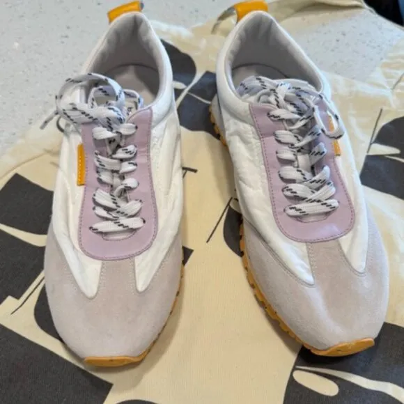 Brand New Oncept Tokyo White Cloud Sneakers w/ Tote Bag