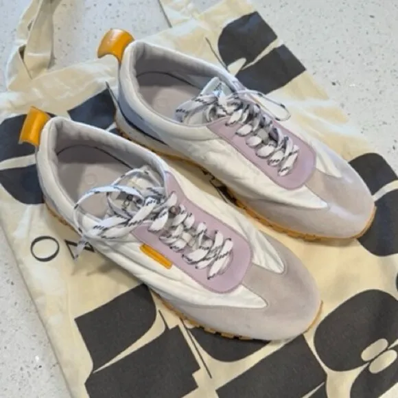 Brand New Oncept Tokyo White Cloud Sneakers w/ Tote Bag