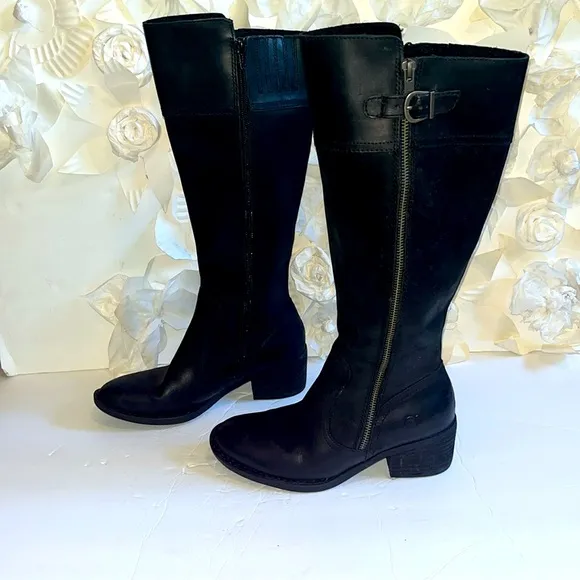 Børn® Fannar Wide Calf  Size 6 M NWT
