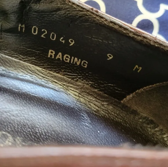 Bruno Magli Raging Handcrafted Loafers 9M Chocolate Brown