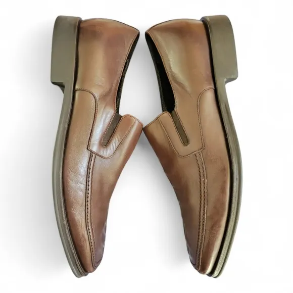 Bruno Magli Raging Handcrafted Loafers 9M Chocolate Brown