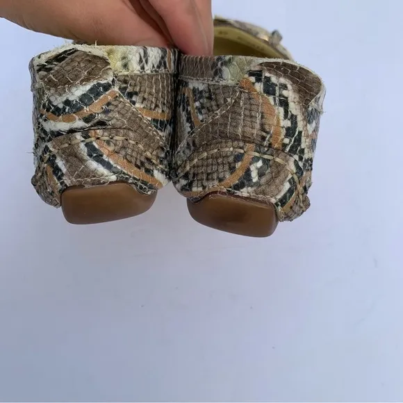 Bruno Magli Snakeskin Flats Loafers w/ Buckle Made in Italy Size 37 Old Money