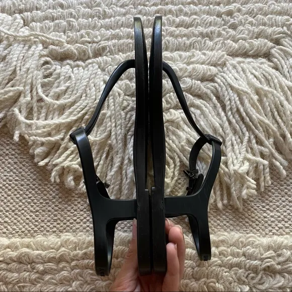 BURBERRY black / nova check jelly thong sandals 37