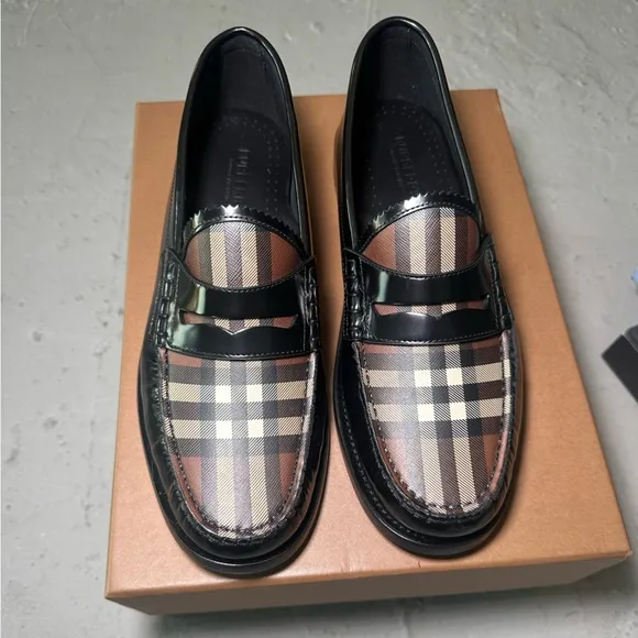 Burberry Shane Men's Black/Beige Checkered Leather Penny Loafers Size 40 or 7 Us