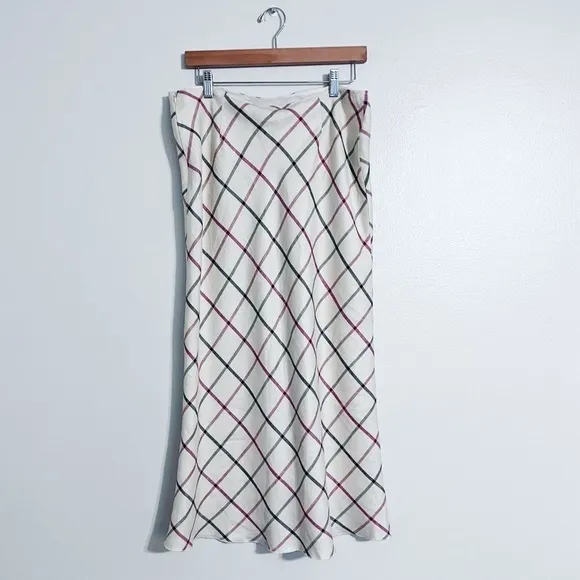 Burberry Super Rare Thomas Burberry Linen Skirt
