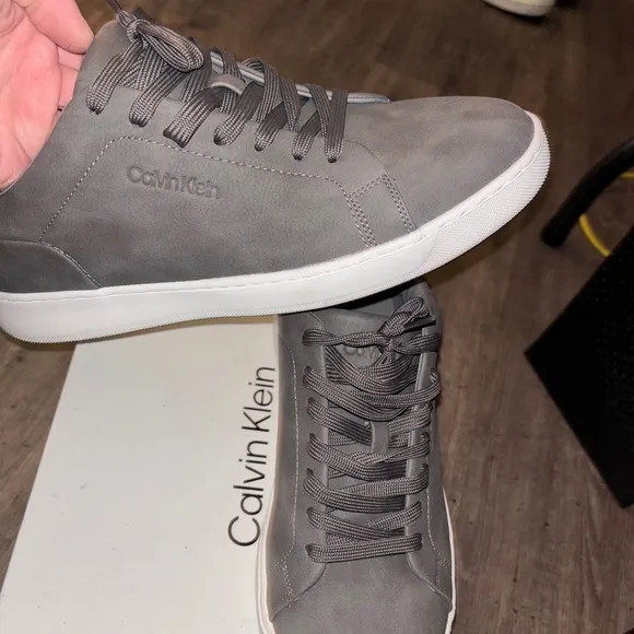 Calvin Klein Gray Sneakers Minimalist Design for everyday wear 11.5mens USA nwb!