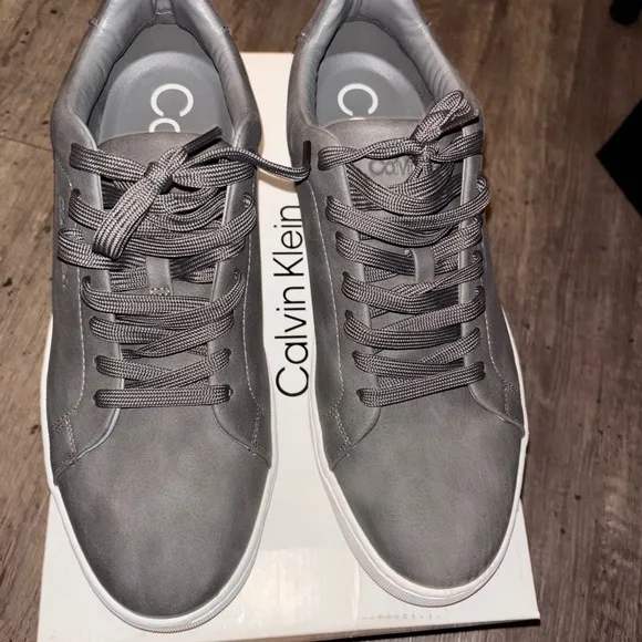 Calvin Klein Gray Sneakers Minimalist Design for everyday wear 11.5mens USA nwb!