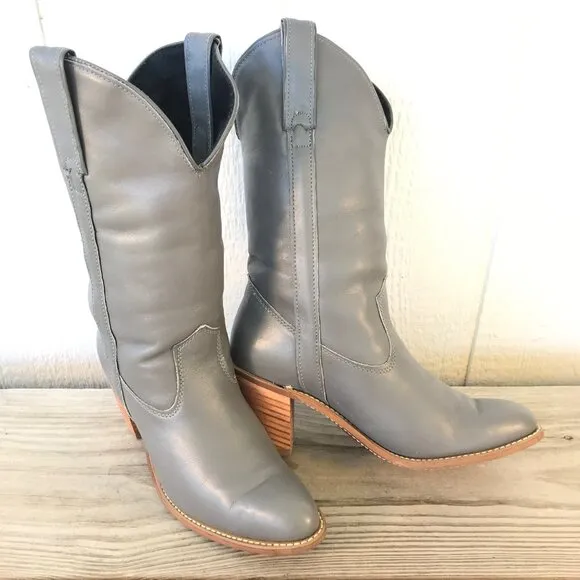 Capezio Vintage Stacked Heel Womens Gray Leather Boots 8 M L702 USA