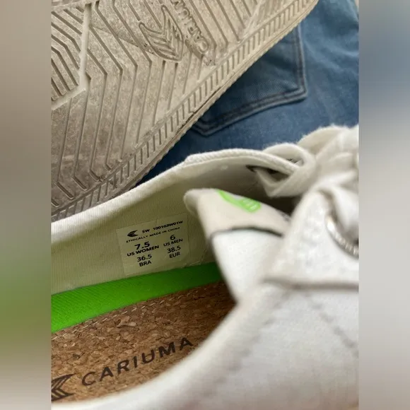 Cariuma Canvas Sneakers size 7.5