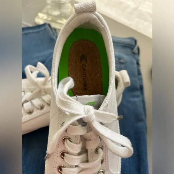 Cariuma Canvas Sneakers size 7.5