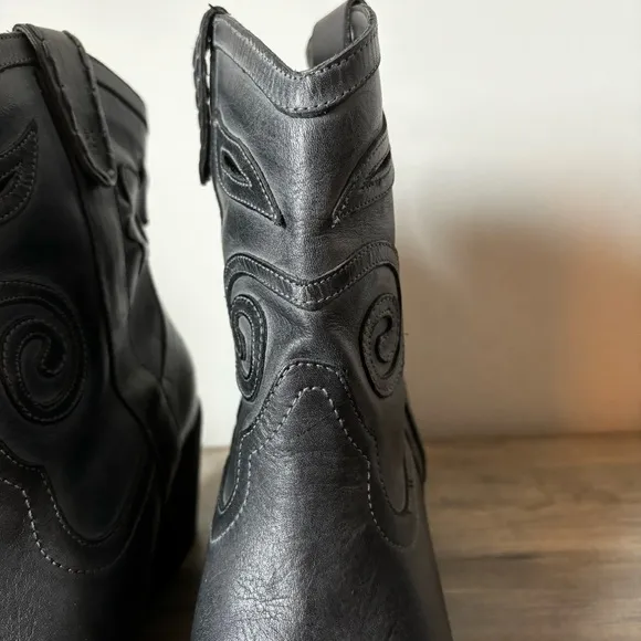 Carlos Santana Austin Western Cowboy Cowgirl Boot leather ankle boot