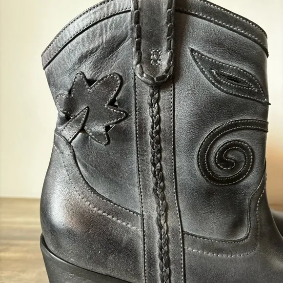 Carlos Santana Austin Western Cowboy Cowgirl Boot leather ankle boot