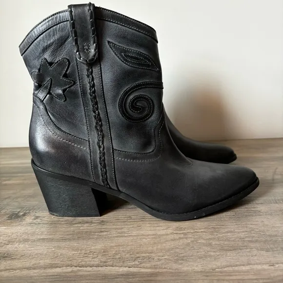 Carlos Santana Austin Western Cowboy Cowgirl Boot leather ankle boot