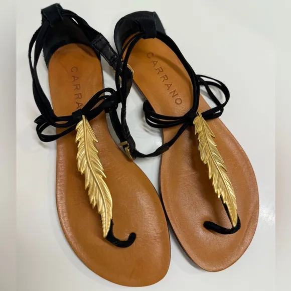 Carrano MADE IN BRAZIL Black Flat Leather Thong Sandals, Feather Design, Size 8