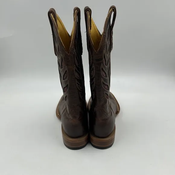 Cavender's women's 8B cognac gold sparkle inlay wide square toe cowboy boots NWT