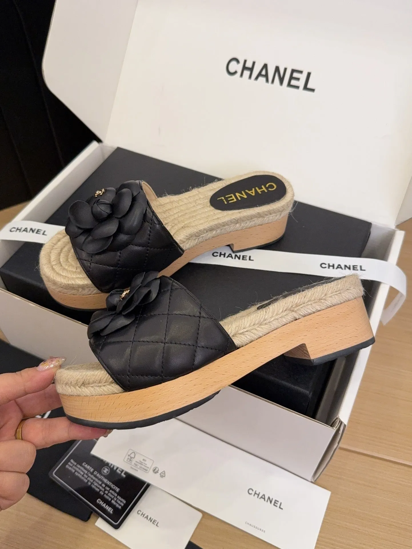 CC 25 Camellia 40 Mule Black Leather and Espadrilles Mix Wood Sole 277720