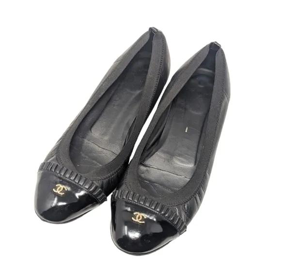Chanel Black Patent Leather Ballerina Ballet Cap Toe Ruffle Flats Size EU 37.5