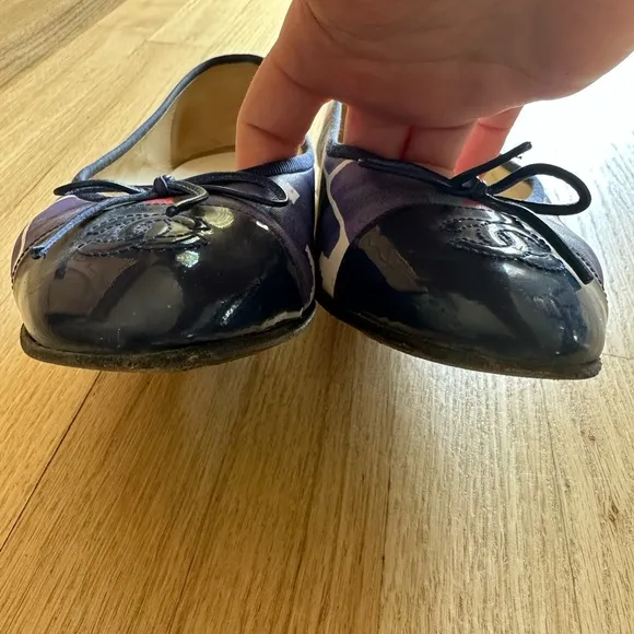 CHANEL Multicolor Abstract Printed Patent Leather CC Cap Toe Ballerina Flats