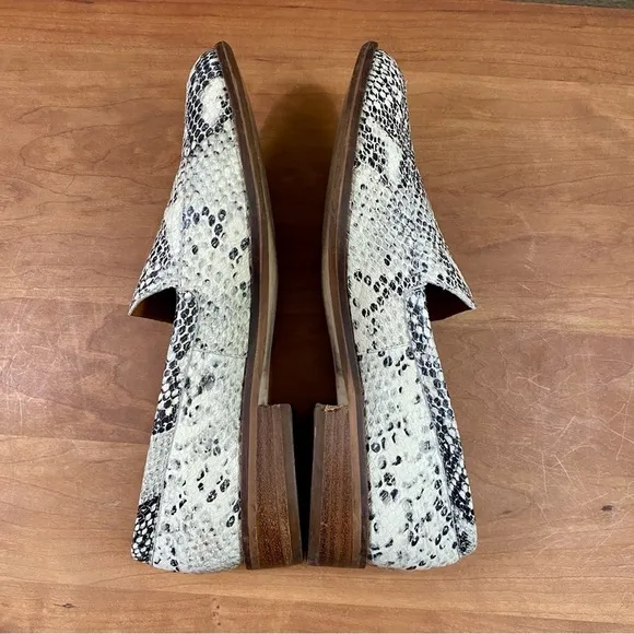 Chelsea &amp; Violet Faux Snake Print Leather Upper, Healed Loafers, Womens size 9