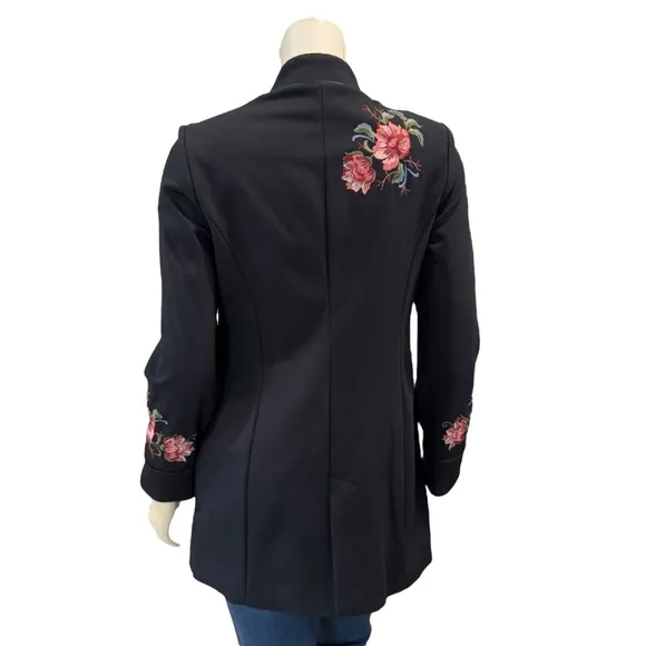 Chico’s Floral Embroidered Tuxedo Blazer