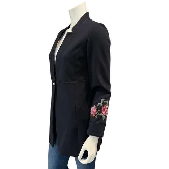 Chico’s Floral Embroidered Tuxedo Blazer