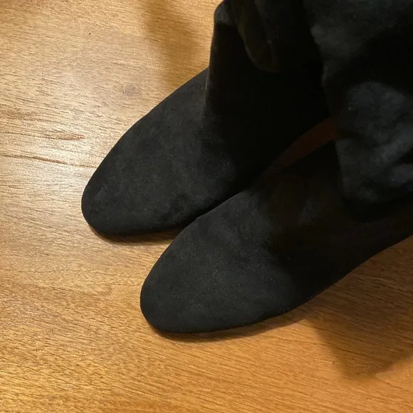 Chinese laundry semi slouchy pull on suede boots