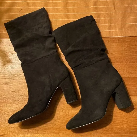 Chinese laundry semi slouchy pull on suede boots