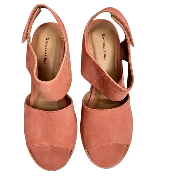 Chocolat Blu Sandals size 40 Leather Block Heel