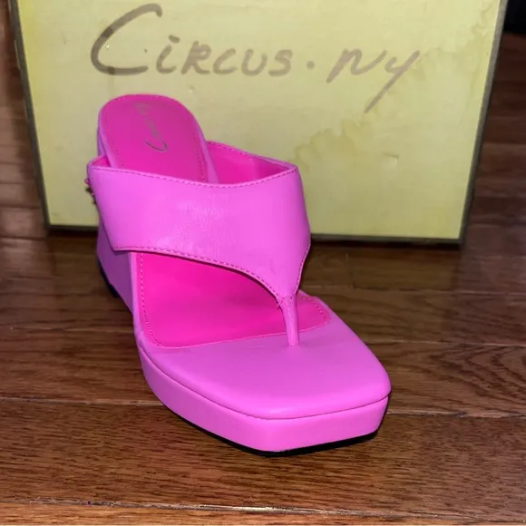 Circus NY by Sam Edelman Moira Wedge Sandals Hot Pink Punch Women’s Size 8